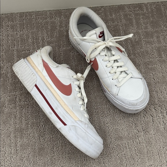 Nike Women's Court Legacy Lift Platform Casual Sneakers | Size 7.5 - Picture 4 of 5